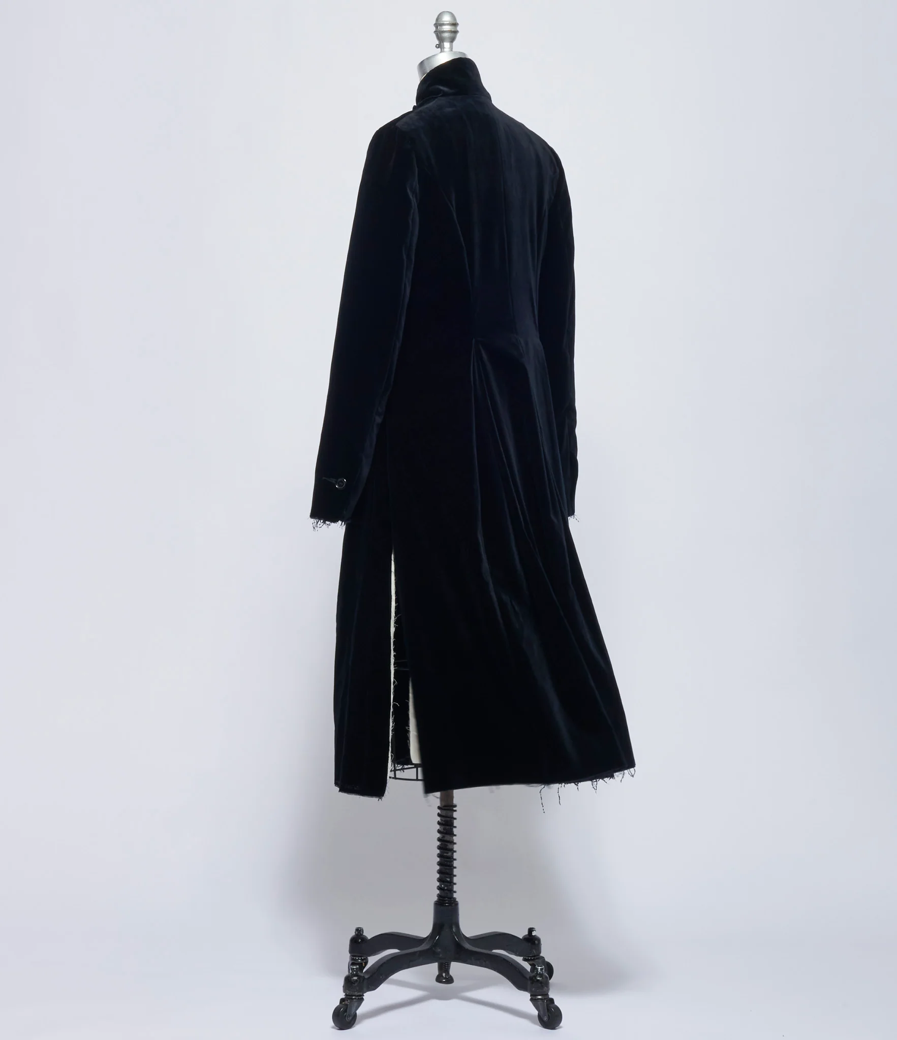 Elena Dawson Black Velvet Classic Coat Peak - Image 4