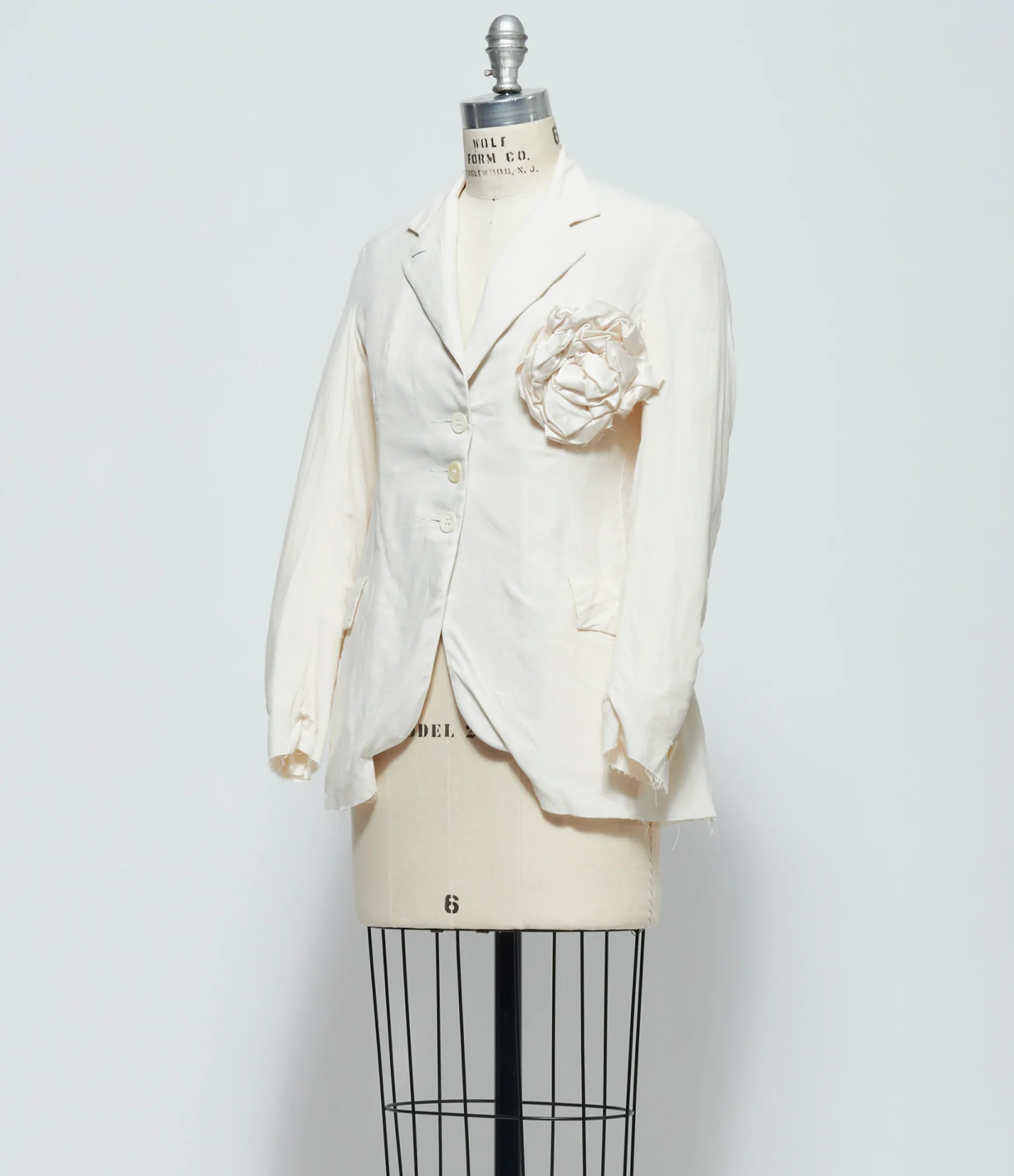 SS26 Elena Dawson Womens Ivory Sandwashed Poplin 4X Hacking Jacket with Silk Satin Mess Brooch - Image 2